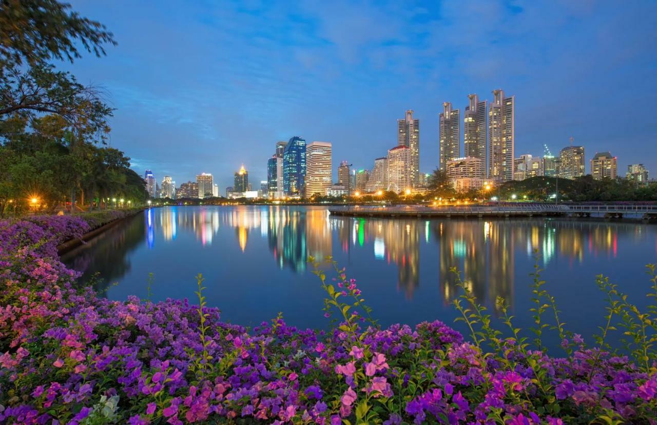 Отель Shama Lakeview Asoke